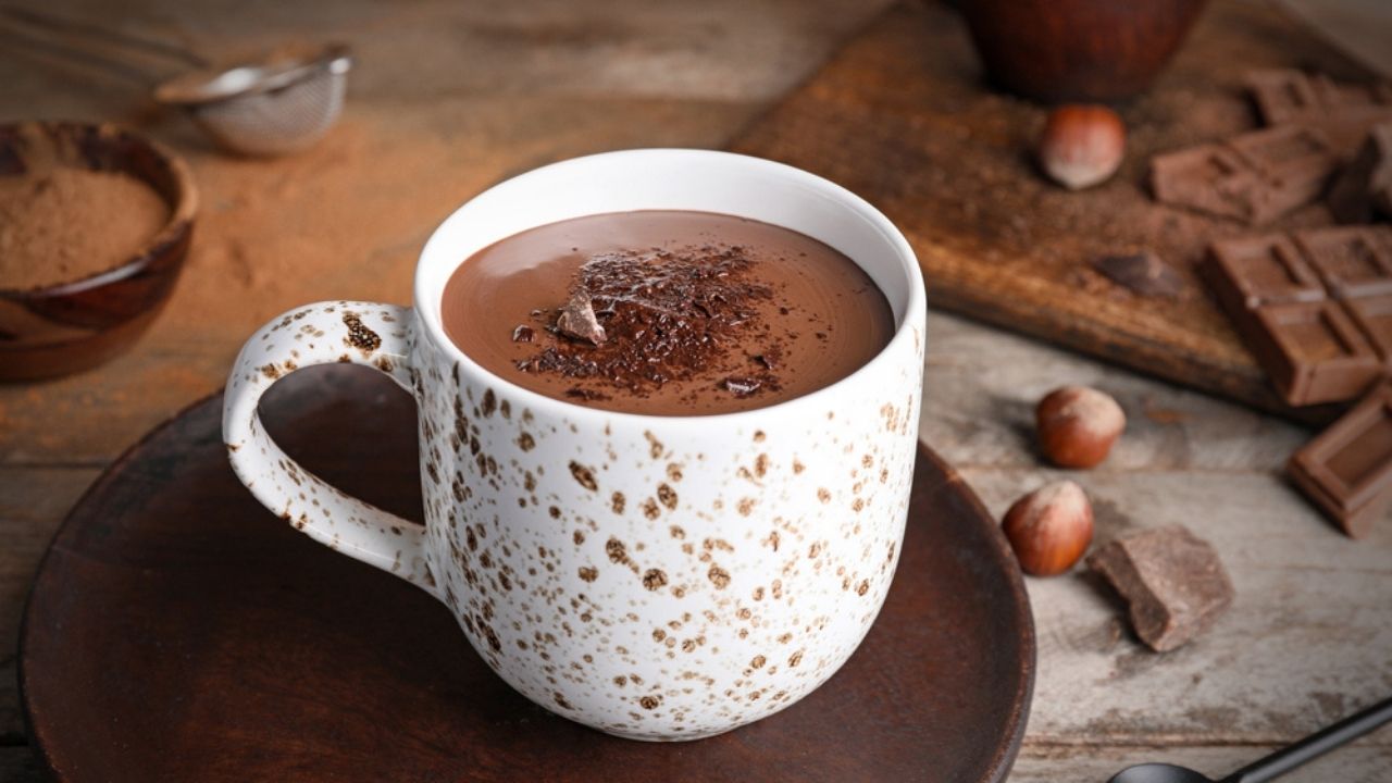 Chocolate quente com canela – passo a passo
